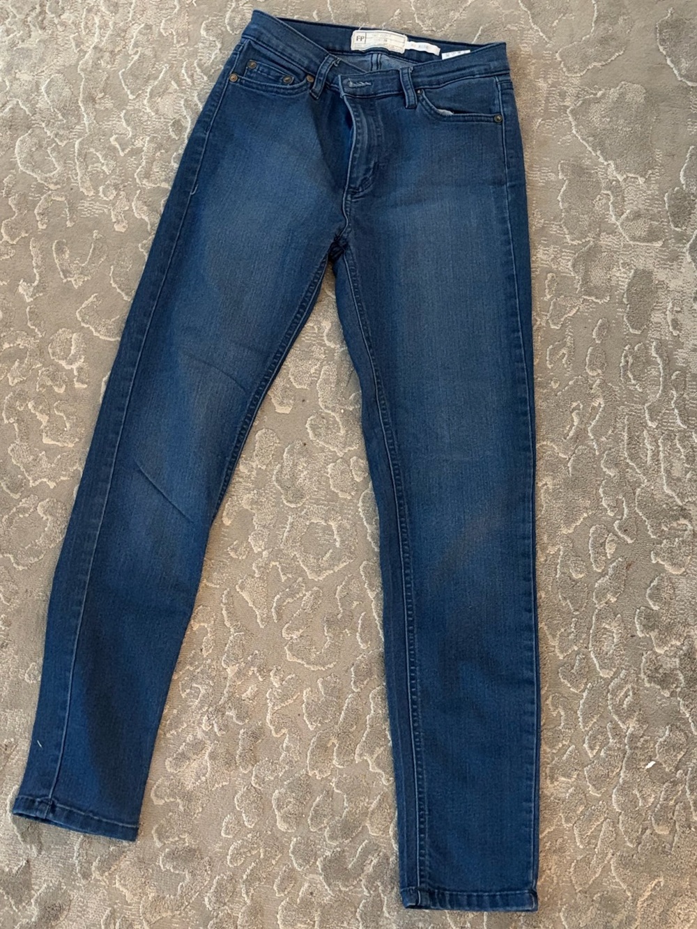 Free People Indigo Slim Ankle Jeans women’s size 26